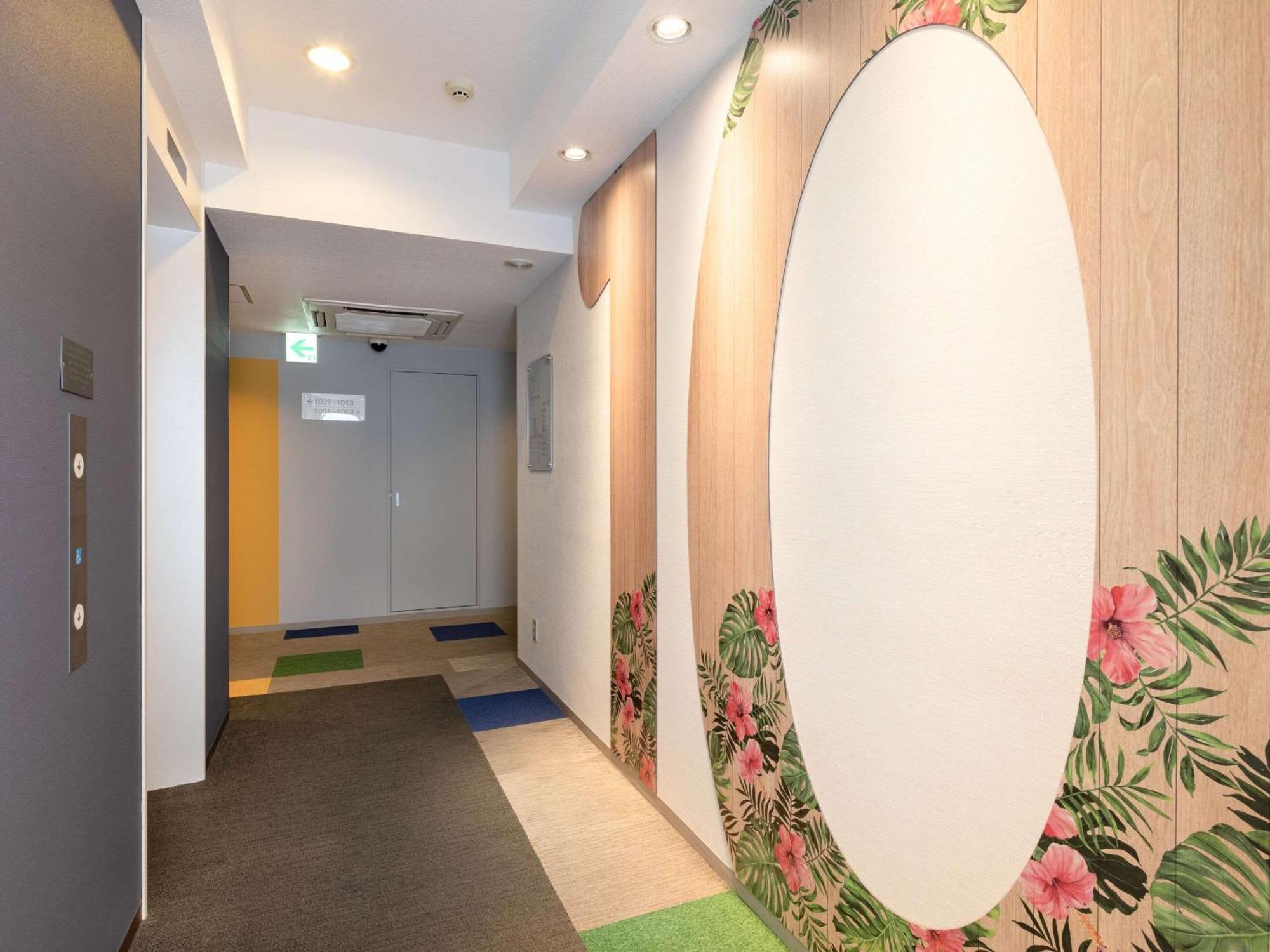 Comfort Inn Naha Tomari Port Экстерьер фото