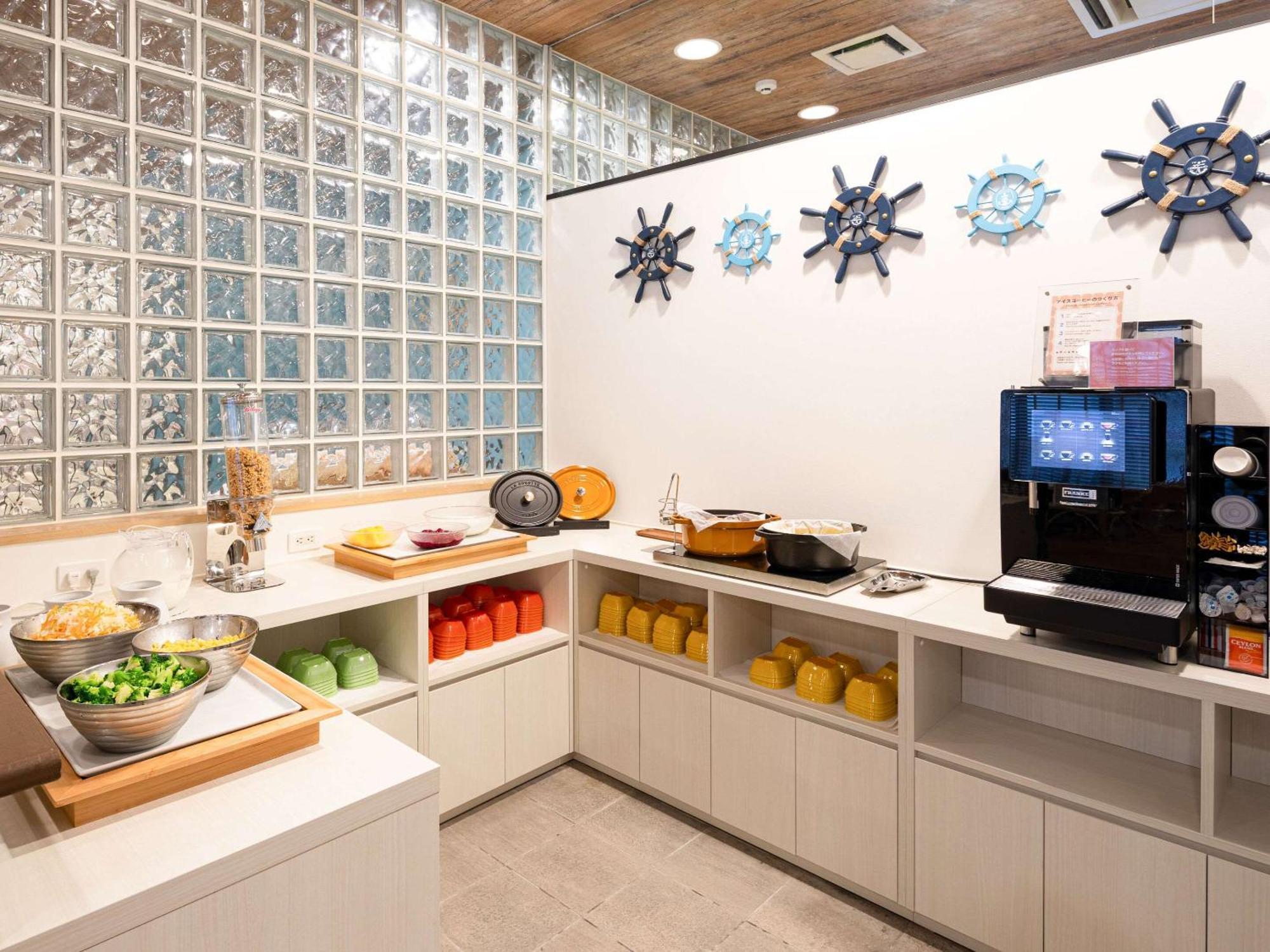 Comfort Inn Naha Tomari Port Экстерьер фото